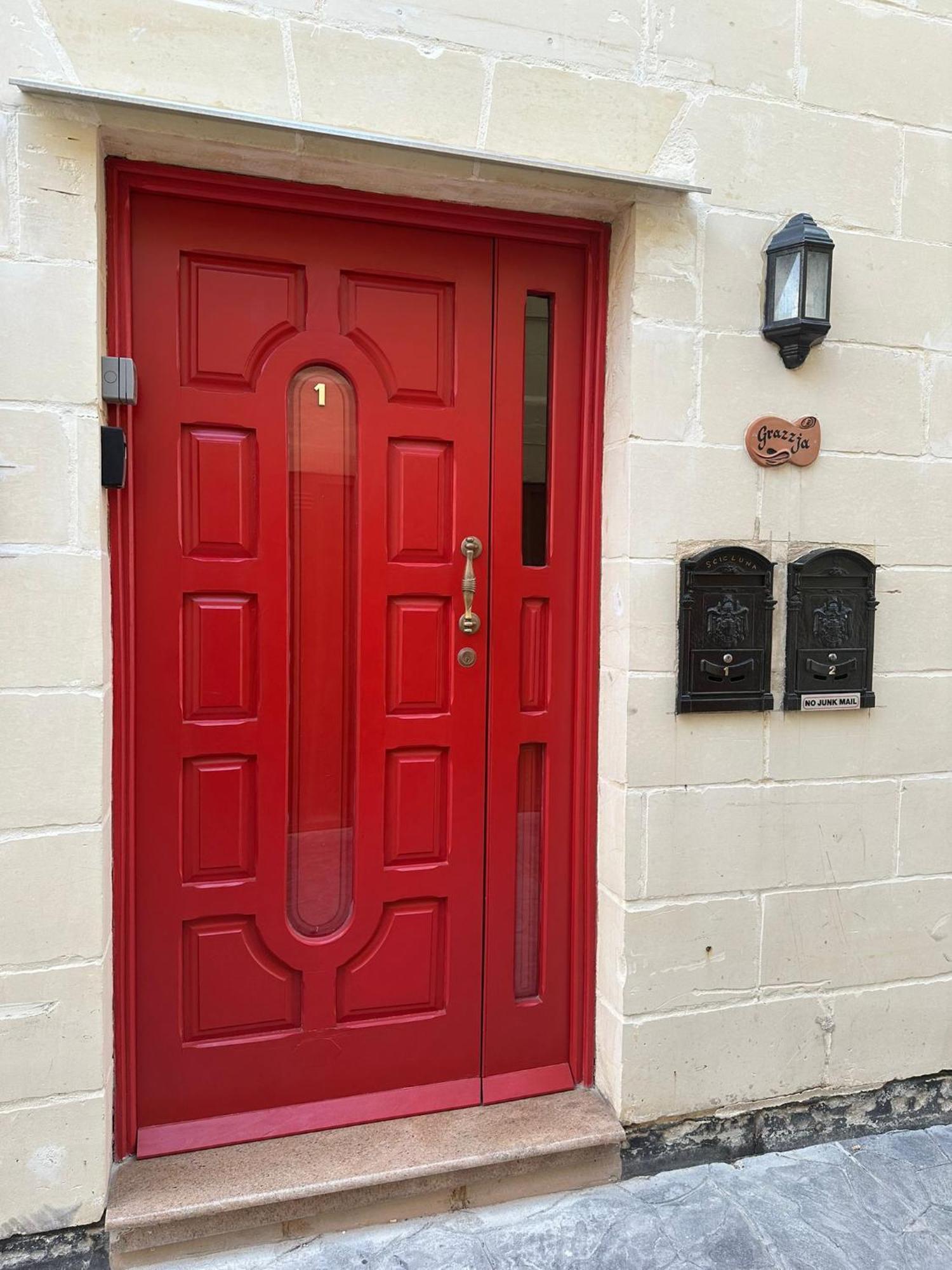 Grazzja Traditional Apartment Zabbar ภายนอก รูปภาพ