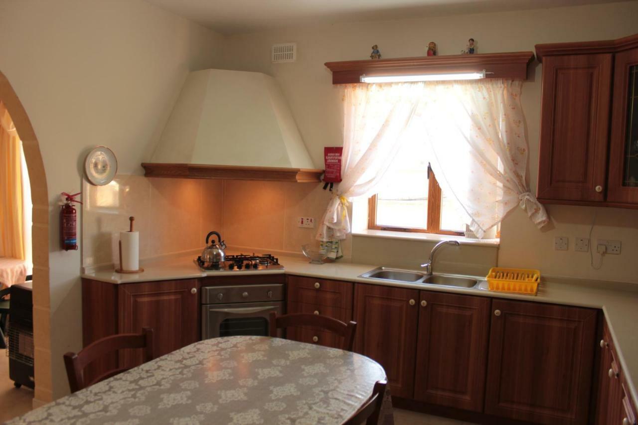 Grazzja Traditional Apartment Zabbar ภายนอก รูปภาพ