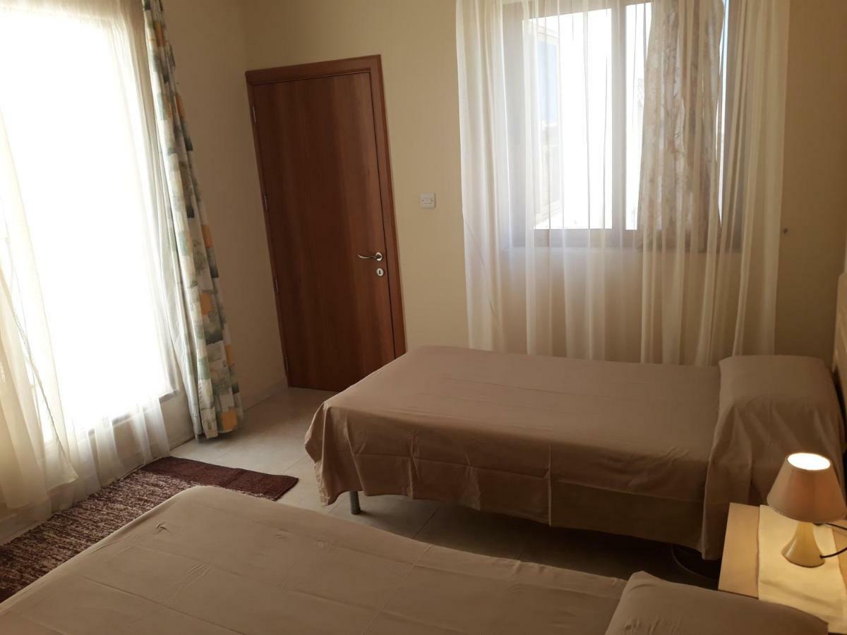 Grazzja Traditional Apartment Zabbar ภายนอก รูปภาพ