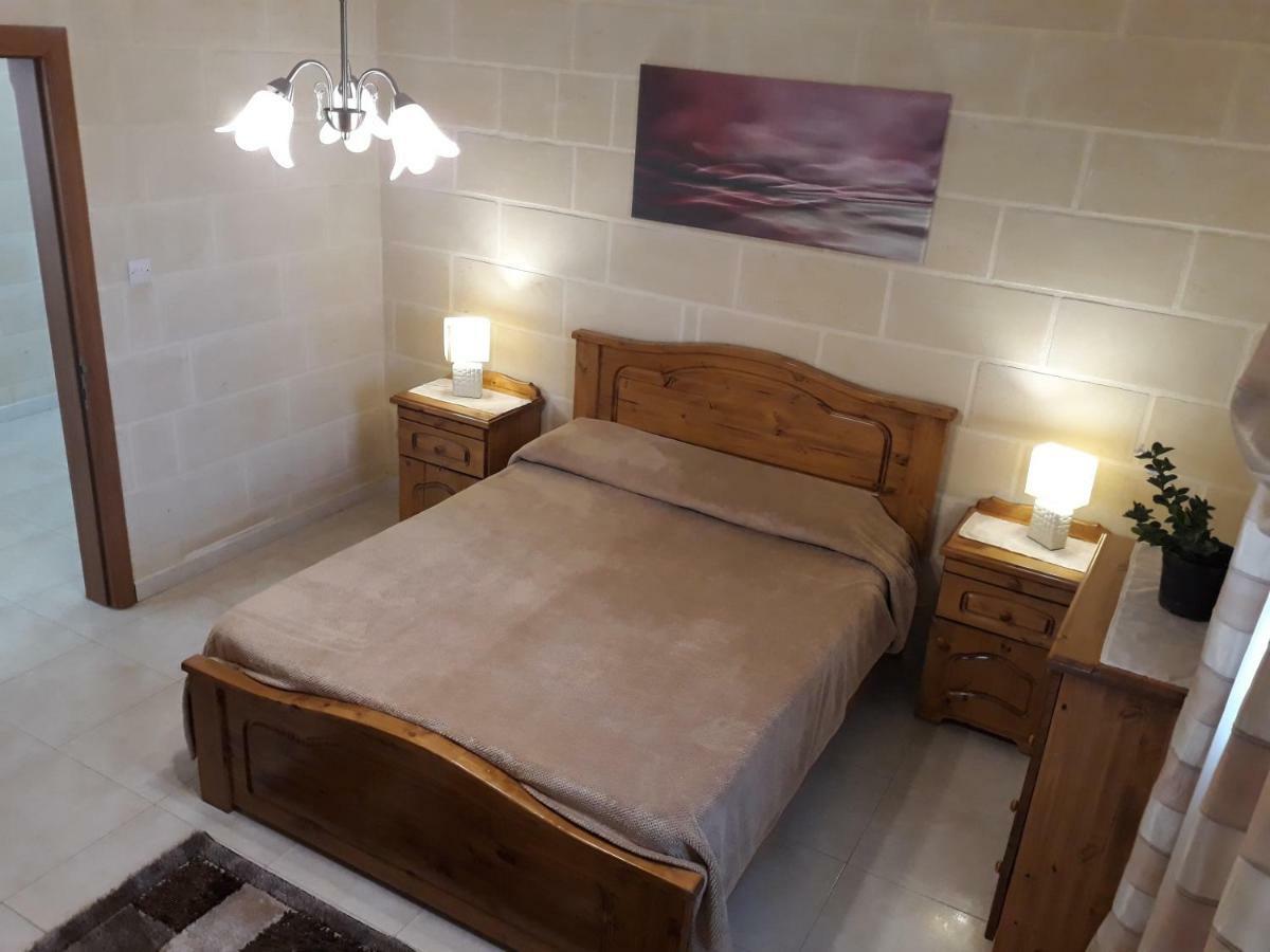 Grazzja Traditional Apartment Zabbar ภายนอก รูปภาพ