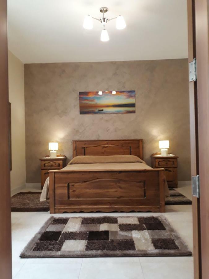 Grazzja Traditional Apartment Zabbar ภายนอก รูปภาพ